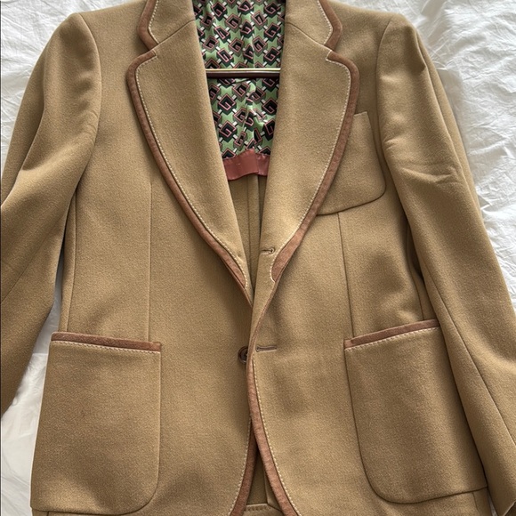 Gucci Other - Gucci Tan Blazer with Patterned Lining
